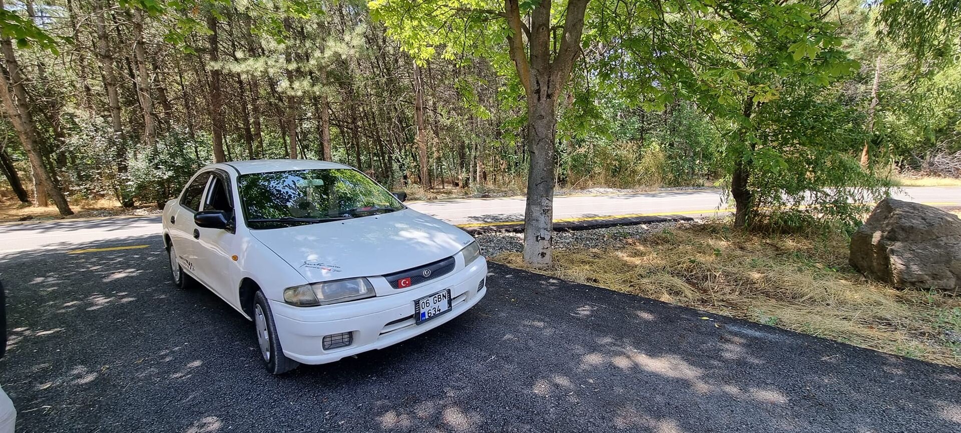 Sahibinden Mazda 323 1.5 Familia 1998 Model Ankara 440.000 km Beyaz 5