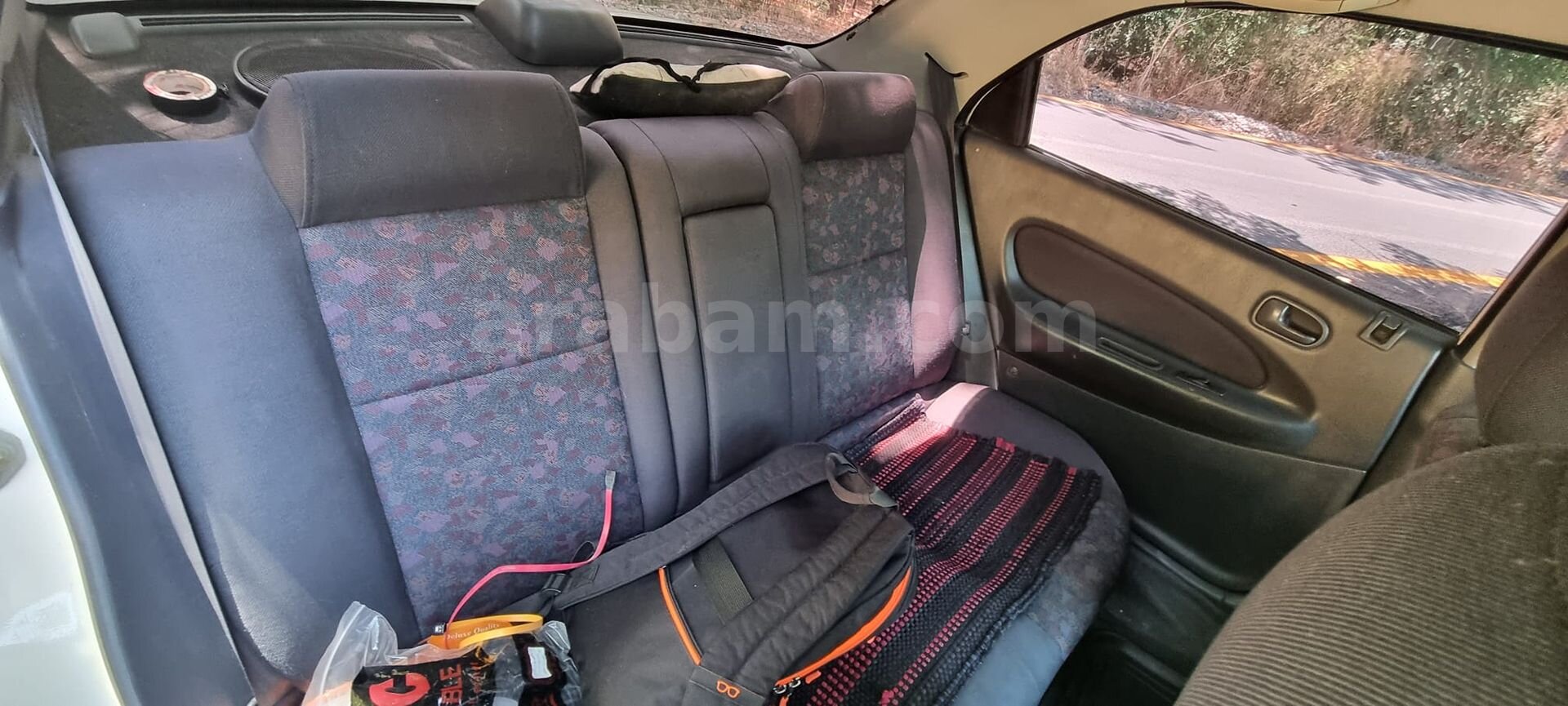 Sahibinden Mazda 323 1.5 Familia 1998 Model Ankara 440.000 km Beyaz 7
