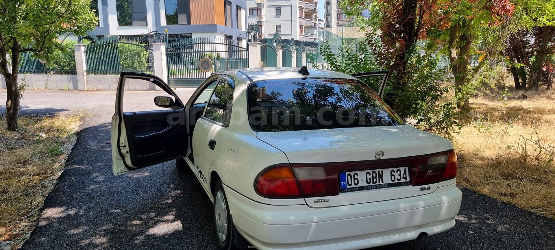 Sahibinden Mazda 323 1.5 Familia 1998 Model Ankara 440.000 km Beyaz 3