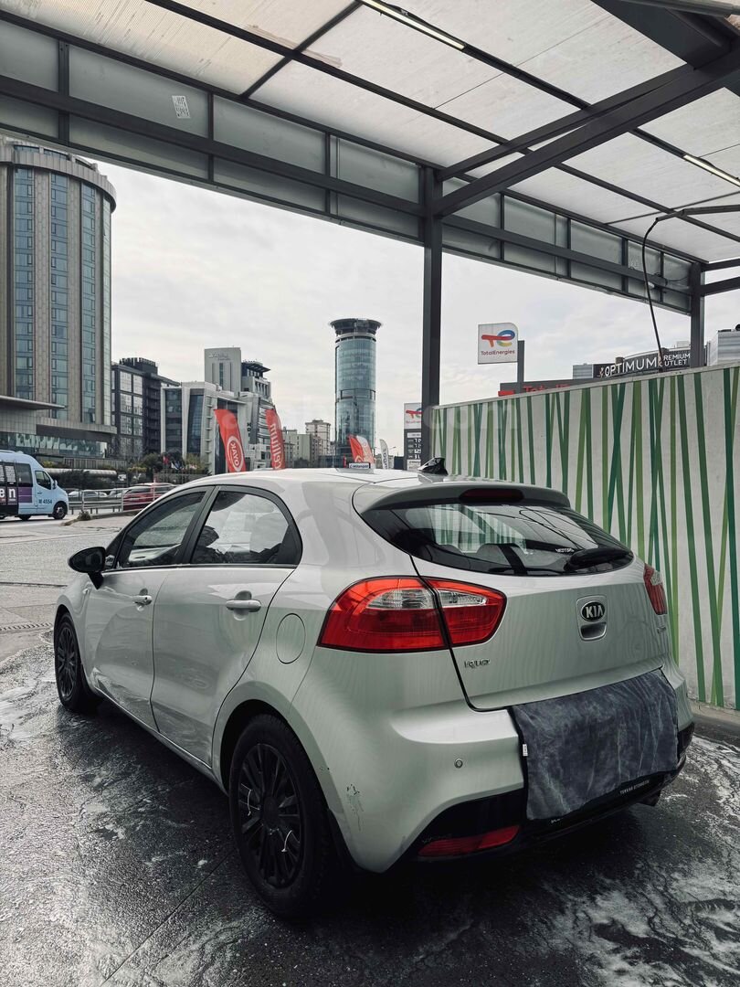 Sahibinden Kia Rio 1.4 CRDi Fancy 2014 Model İstanbul 225.700 km Gri (Gümüş) 2