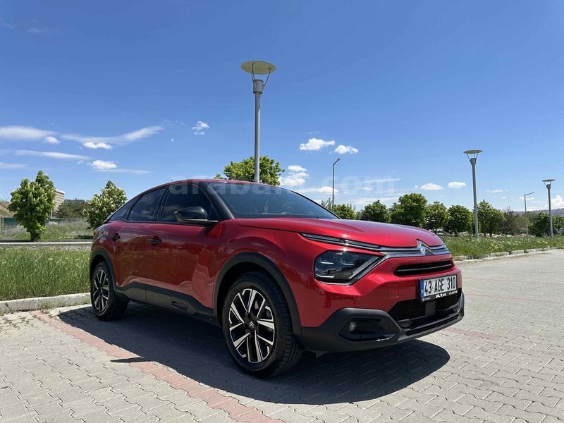 Sahibinden Citroen C4 1.2 PureTech Feel Bold 2023 Model İstanbul 69.999 km Kırmızı