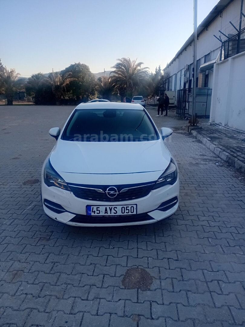 Sahibinden Opel Astra 1.2 T Edition 2020 Model Manisa 70.000 km Beyaz 4