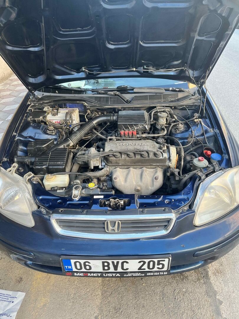 Sahibinden Honda Civic 1.4 i S 1999 Model Ankara 369.000 km Lacivert 4