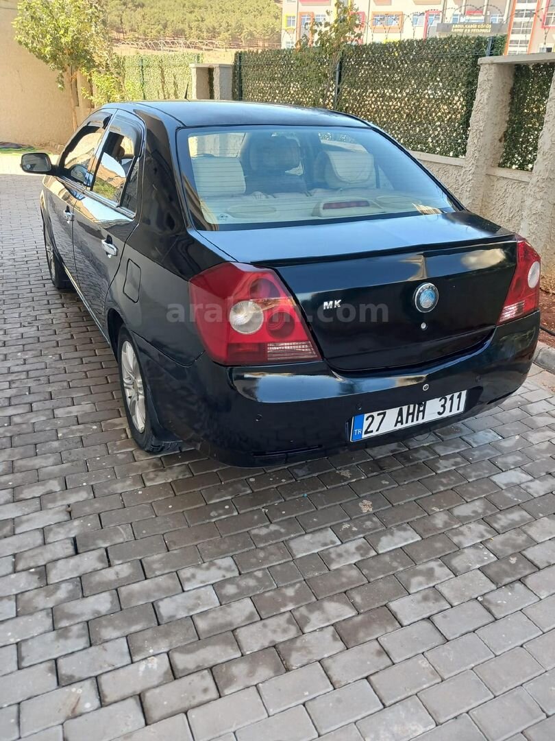 Sahibinden Geely Familia 1.5 Comfort 2009 Model Gaziantep 165.000 km Siyah 3