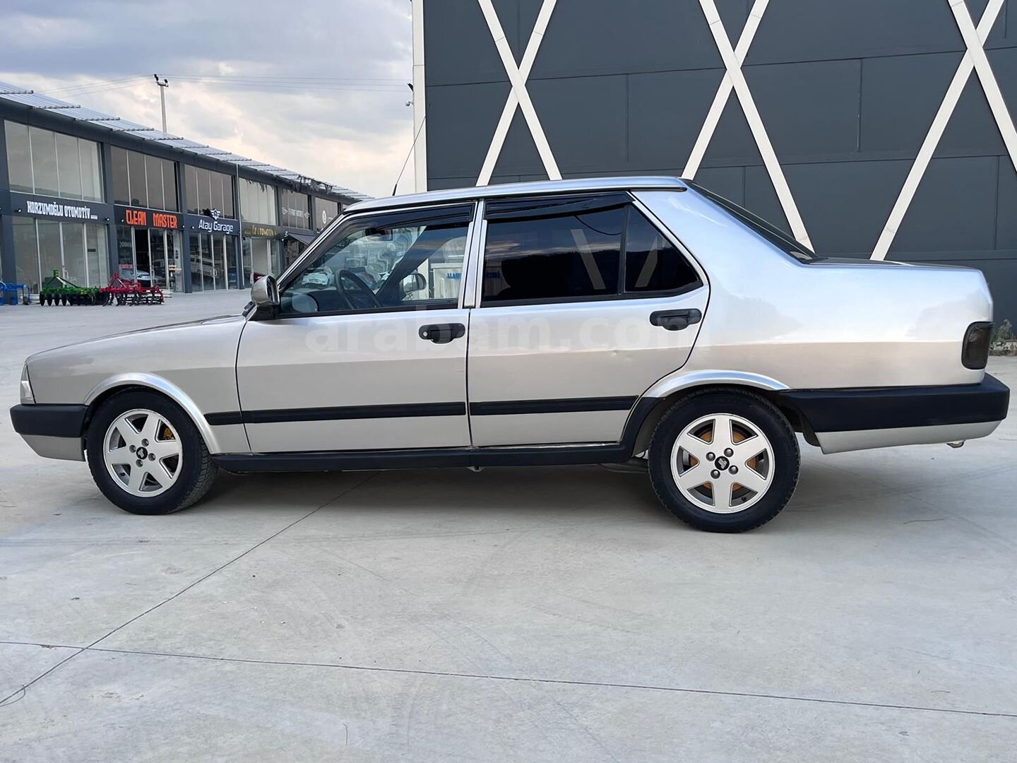 Galeriden Tofaş Doğan SLX ie 2000 Model Manisa 50.000 km Gri (Gümüş) 7