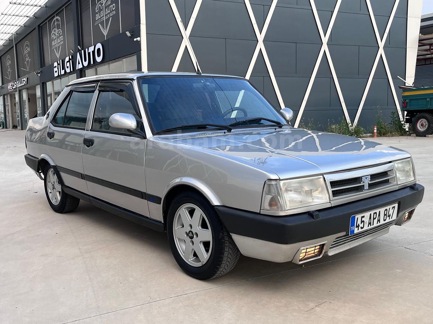 Galeriden Tofaş Doğan SLX ie 2000 Model Manisa 50.000 km Gri (Gümüş) 4