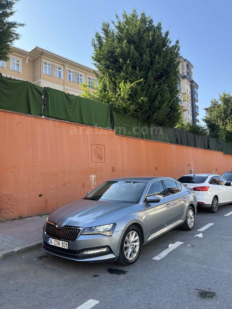Sahibinden Skoda SuperB 1.6 TDI Premium 2020 Model İstanbul 160.200 km Gri 2