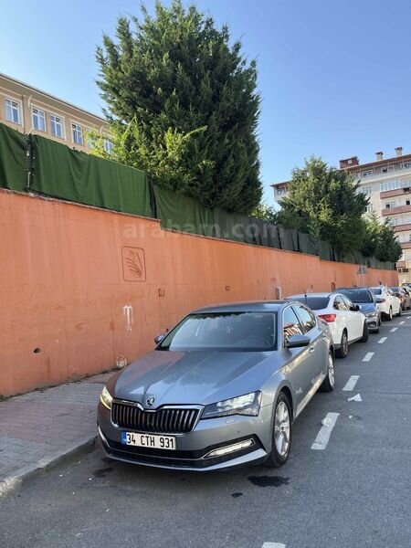 Sahibinden Skoda SuperB 1.6 TDI Premium 2020 Model İstanbul 160.200 km Gri