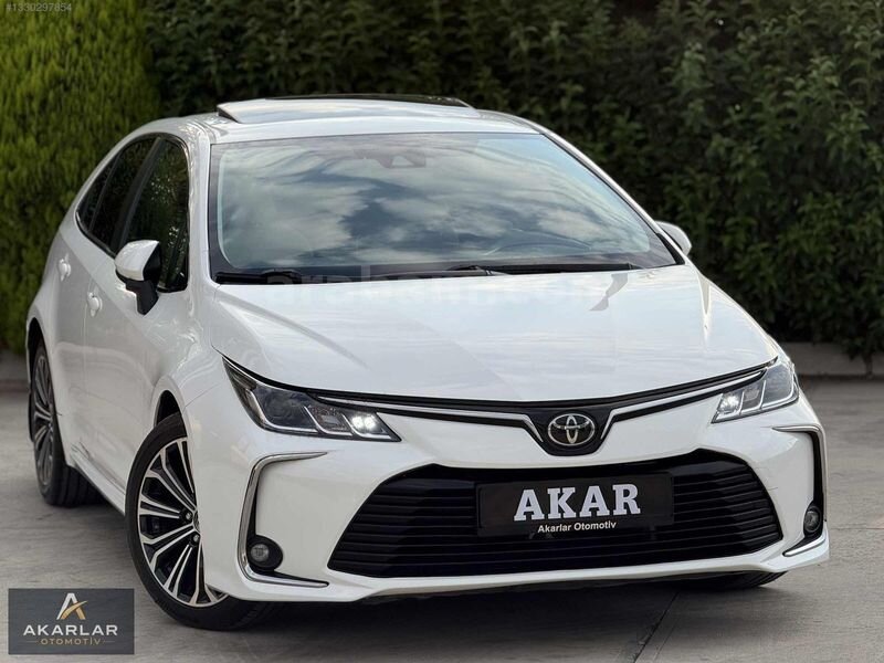 Galeriden Toyota Corolla 1.6 Flame X Pack 2020 Model Osmaniye 64.000 km Beyaz