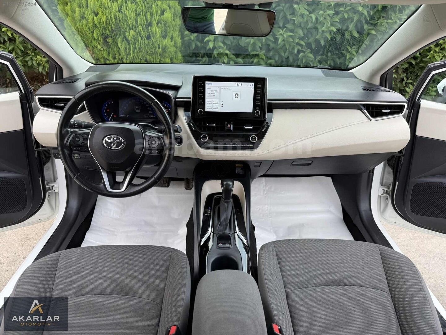 Galeriden Toyota Corolla 1.6 Flame X Pack 2020 Model Osmaniye 64.000 km Beyaz 3
