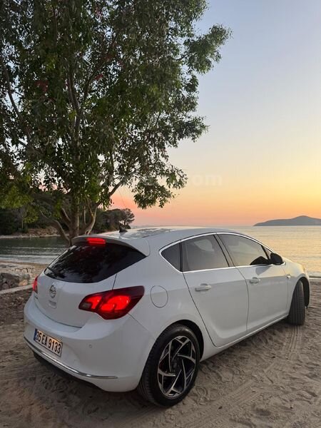 Sahibinden Opel Astra 1.3 CDTI ecoFLEX Sport 2012 Model İzmir 171.000 km Beyaz