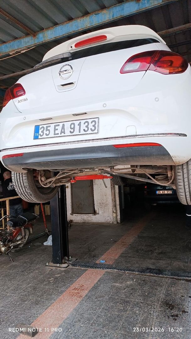 Sahibinden Opel Astra 1.3 CDTI ecoFLEX Sport 2012 Model İzmir 171.000 km Beyaz 5