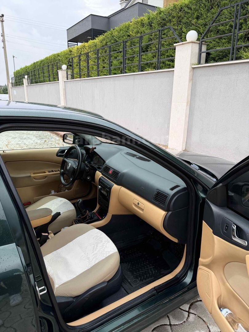 Sahibinden Skoda Octavia 1.6 Elegance 2003 Model Konya 328.000 km Yeşil 7