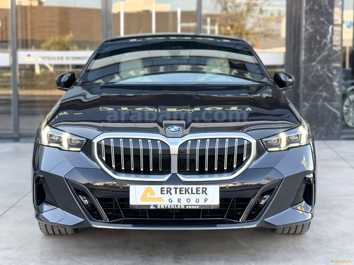 Galeriden BMW 5 Serisi 520i M Sport 2025 Model İzmir 55.000 km Gri 3