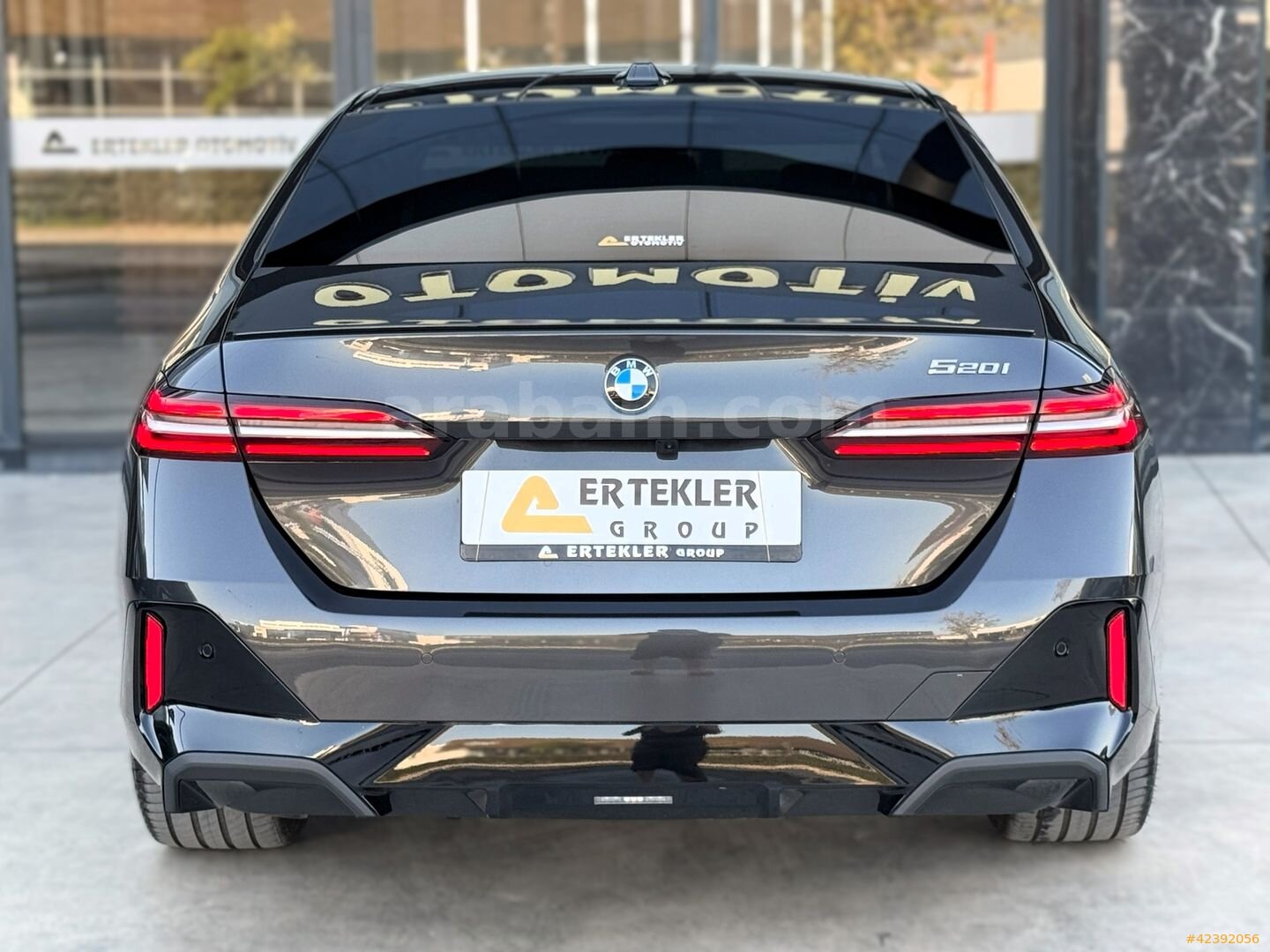 Galeriden BMW 5 Serisi 520i M Sport 2025 Model İzmir 55.000 km Gri 7