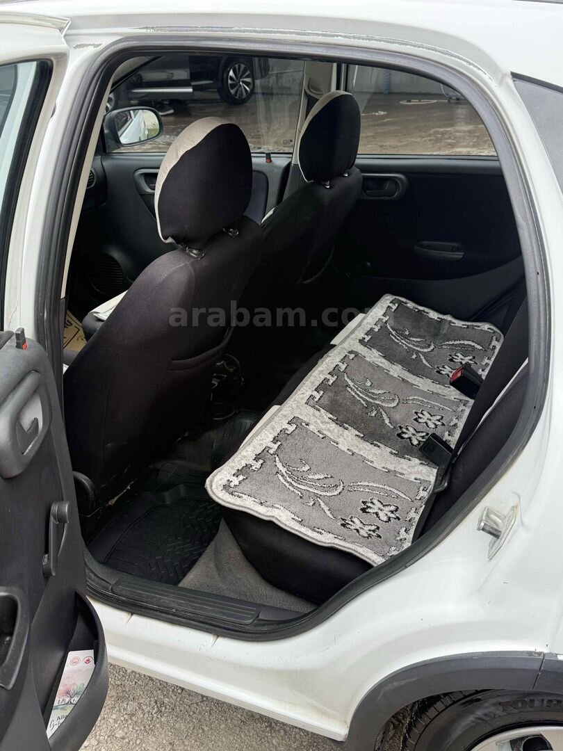 Sahibinden Opel Corsa 1.3 CDTI Essentia 2004 Model Van 202.000 km Beyaz 5