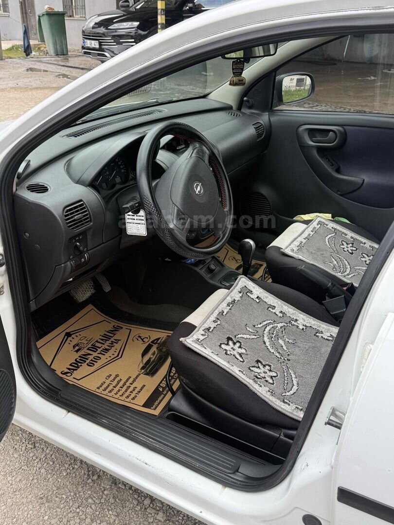 Sahibinden Opel Corsa 1.3 CDTI Essentia 2004 Model Van 202.000 km Beyaz 6