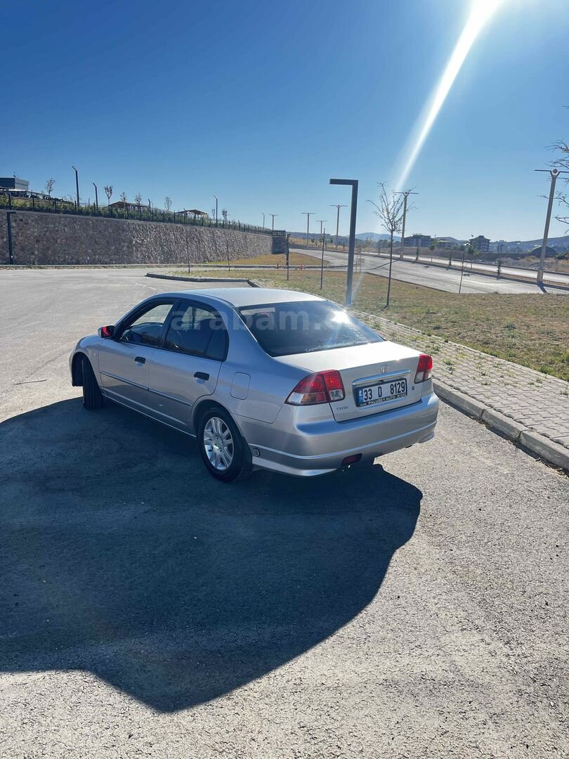 Sahibinden Honda Civic 1.6i VTEC LS Elegance 2005 Model Elazığ 269.000 km Gri 5