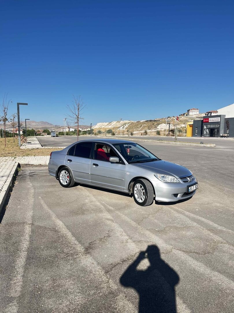 Sahibinden Honda Civic 1.6i VTEC LS Elegance 2005 Model Elazığ 269.000 km Gri 4