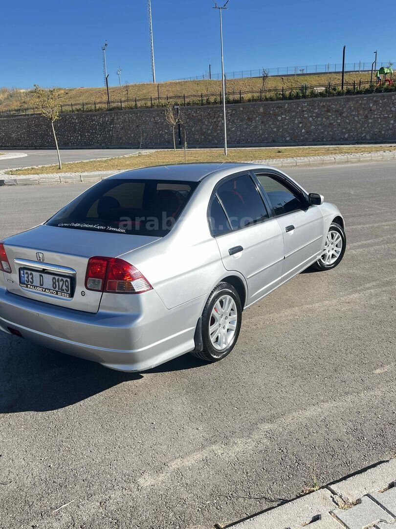 Sahibinden Honda Civic 1.6i VTEC LS Elegance 2005 Model Elazığ 269.000 km Gri 7