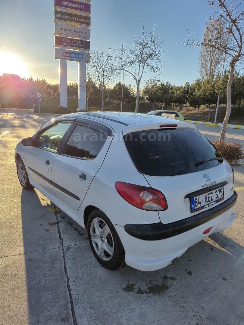 Sahibinden Peugeot 206 1.4 X-Design 2006 Model Uşak 240.000 km Beyaz 3