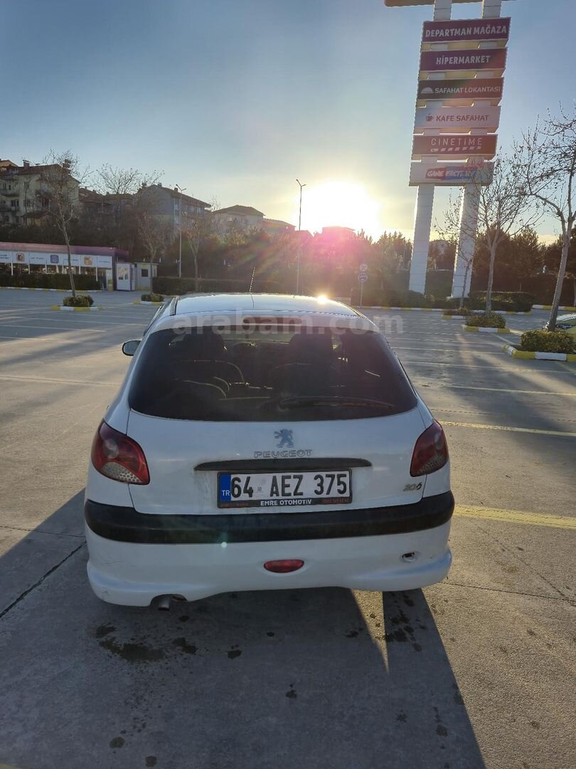 Sahibinden Peugeot 206 1.4 X-Design 2006 Model Uşak 240.000 km Beyaz 4