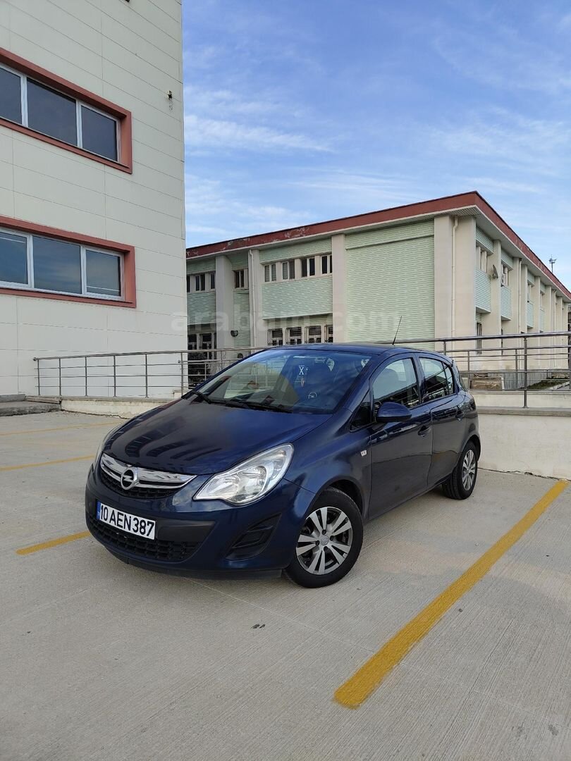 Sahibinden Opel Corsa 1.3 CDTI Essentia 2012 Model Balıkesir 191.000 km Lacivert 4