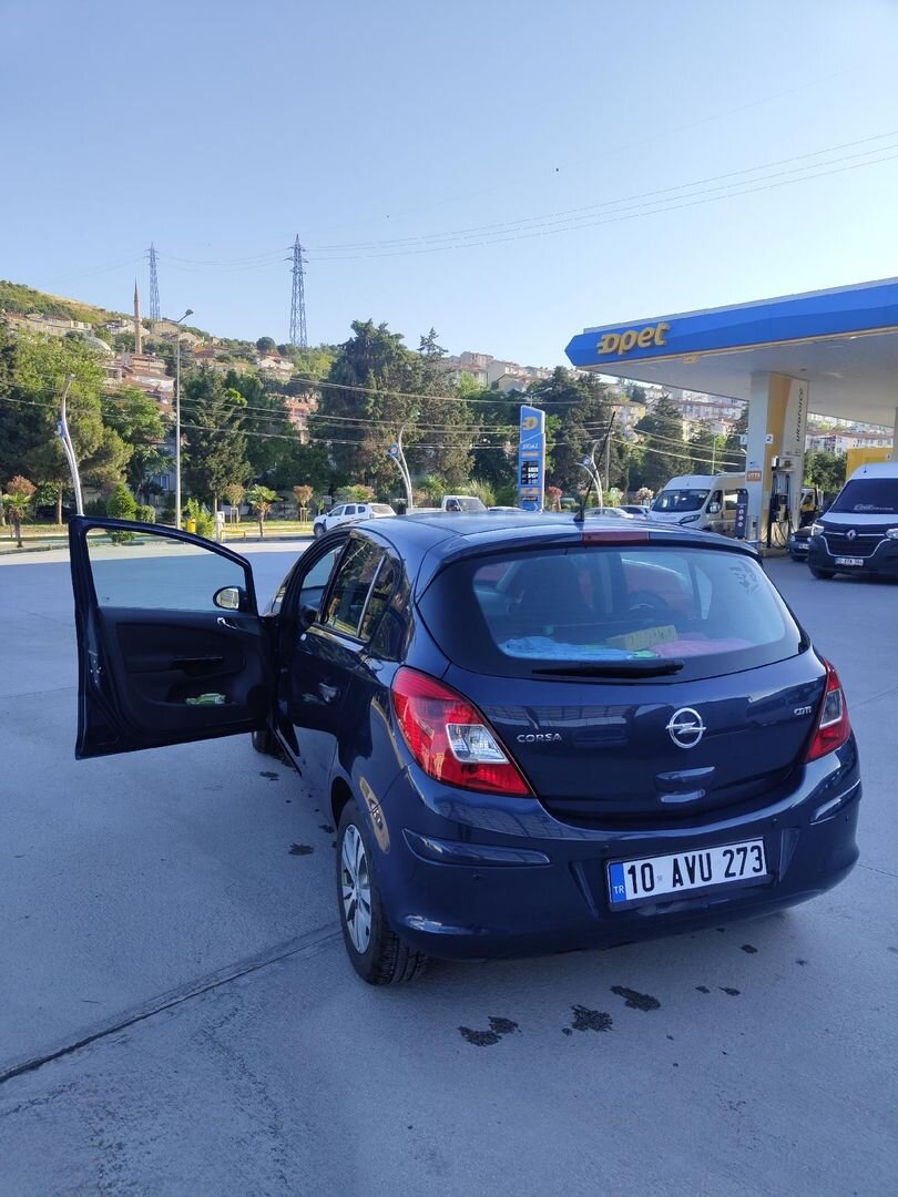 Sahibinden Opel Corsa 1.3 CDTI Essentia 2012 Model Balıkesir 191.000 km Lacivert 2