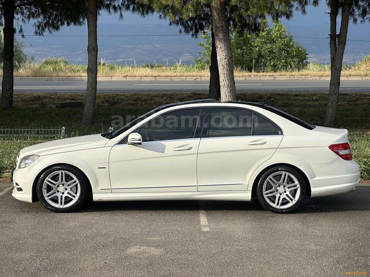Galeriden Mercedes - Benz C 180 Kompressor BlueEfficiency AMG 2011 Model Denizli 160.000 km Beyaz 2