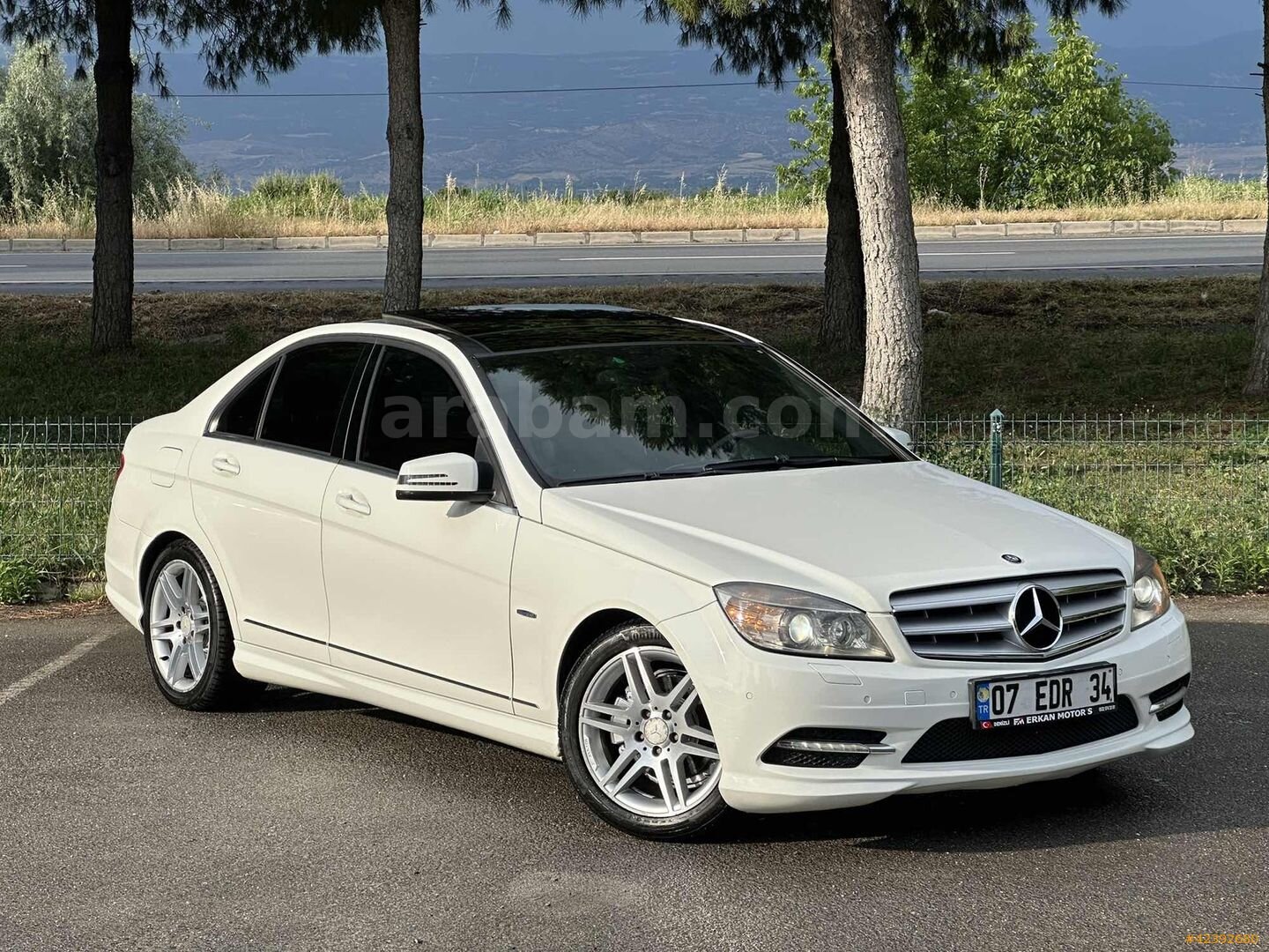 Galeriden Mercedes - Benz C 180 Kompressor BlueEfficiency AMG 2011 Model Denizli 160.000 km Beyaz 1