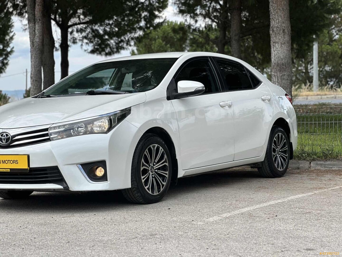 Galeriden Toyota Corolla 1.4 D-4D Touch 2015 Model Denizli 215.000 km Beyaz 5