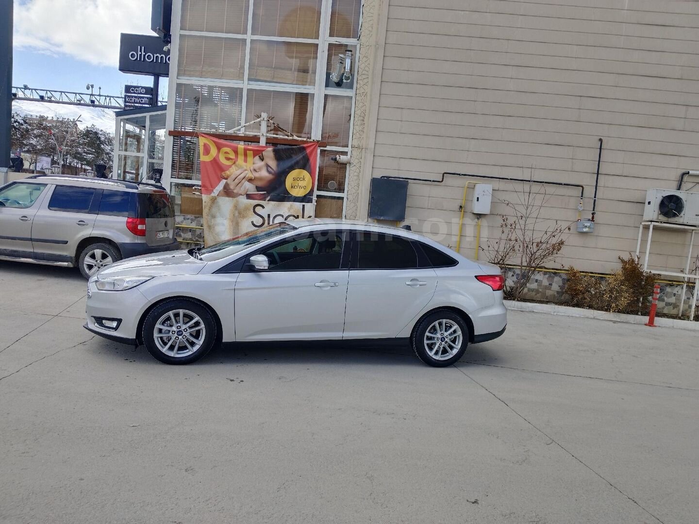 Sahibinden Ford Focus 1.6 TDCi Trend X 2016 Model Bitlis 2.005.000 km Gri (Gümüş) 6