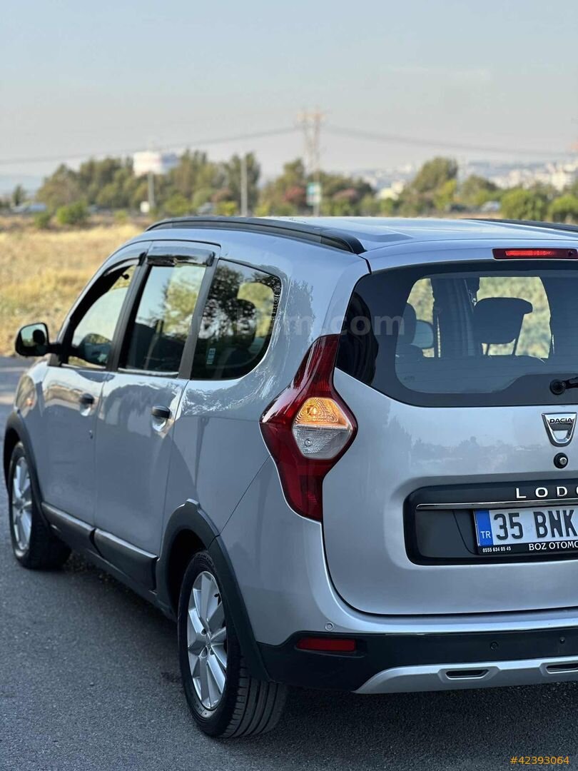 Galeriden Dacia Lodgy 1.5 dCi Stepway 2018 Model İzmir 139.000 km Gri 7
