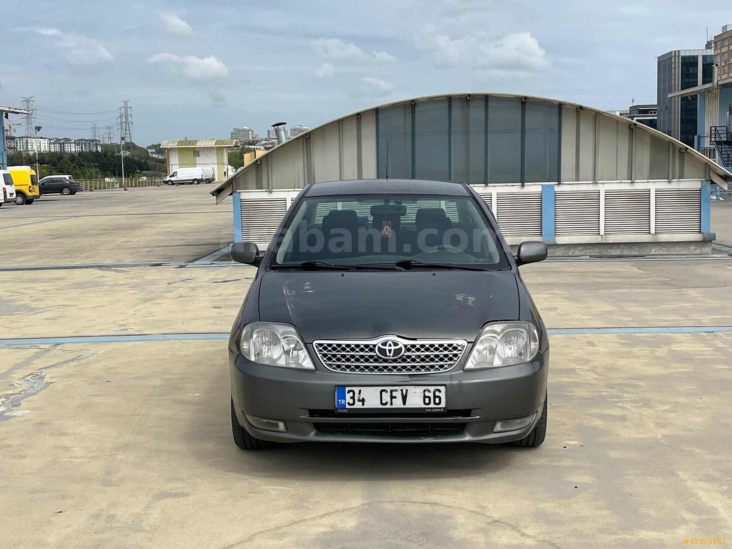 Galeriden Toyota Corolla 1.6 Sol 2004 Model İstanbul 240.000 km Füme 2