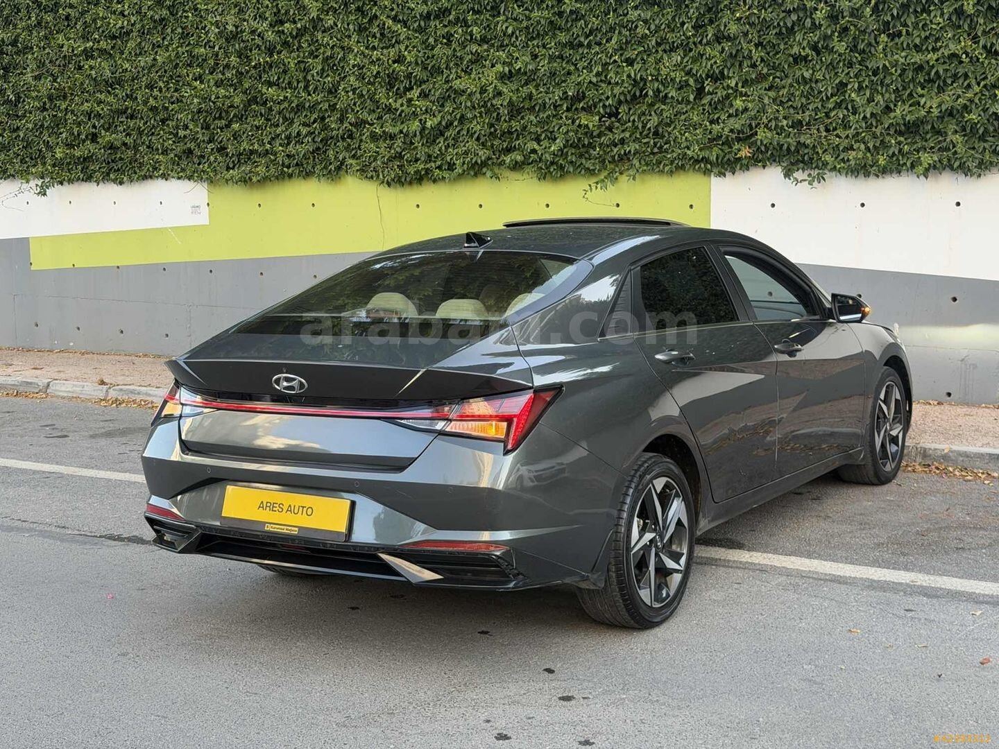 Galeriden Hyundai Elantra 1.6 MPI Elite 2021 Model Mersin 158.000 km Füme 4