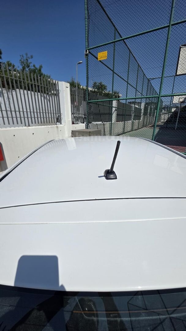 Sahibinden Toyota Auris 1.6 Elegant 2012 Model İstanbul 175.000 km Beyaz 6