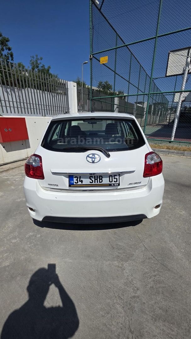 Sahibinden Toyota Auris 1.6 Elegant 2012 Model İstanbul 175.000 km Beyaz 2