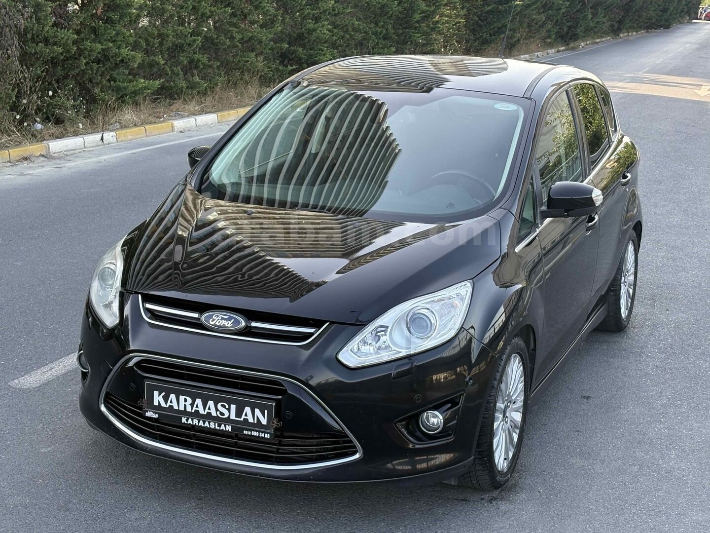 Galeriden Ford C-Max 1.6 SCTi Titanium 2014 Model İstanbul 198.000 km Siyah 6