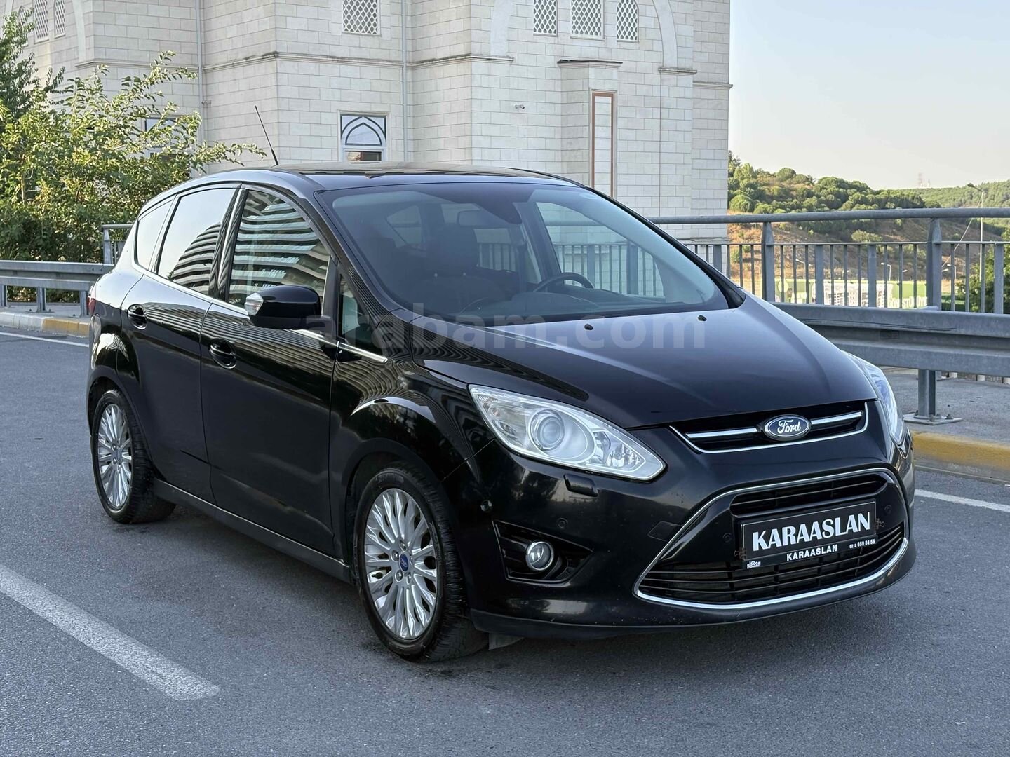 Galeriden Ford C-Max 1.6 SCTi Titanium 2014 Model İstanbul 198.000 km Siyah 3