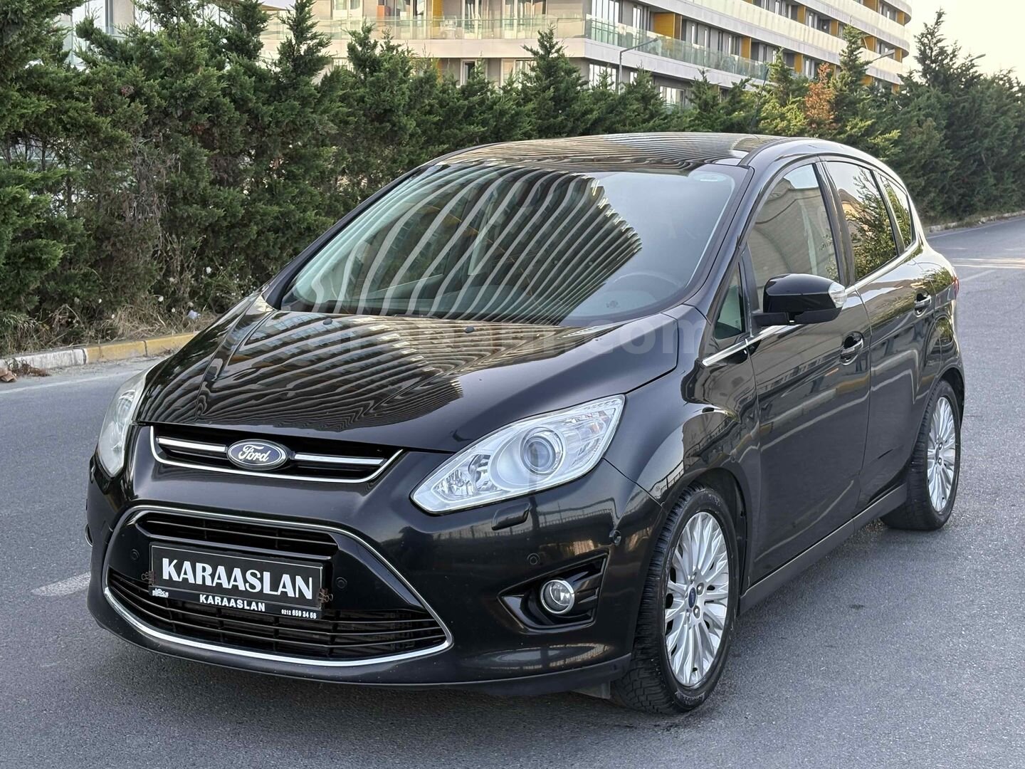 Galeriden Ford C-Max 1.6 SCTi Titanium 2014 Model İstanbul 198.000 km Siyah 7