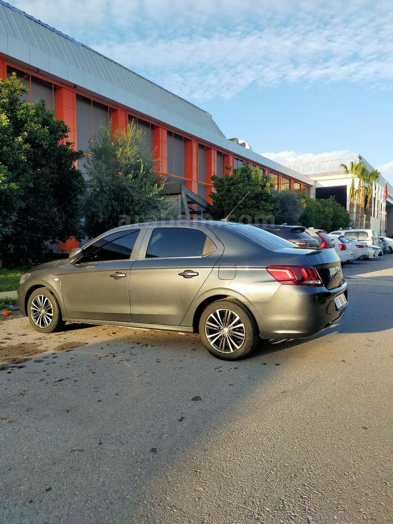 Sahibinden Peugeot 301 1.6 HDi Allure 2017 Model Antalya 180.000 km Füme 6