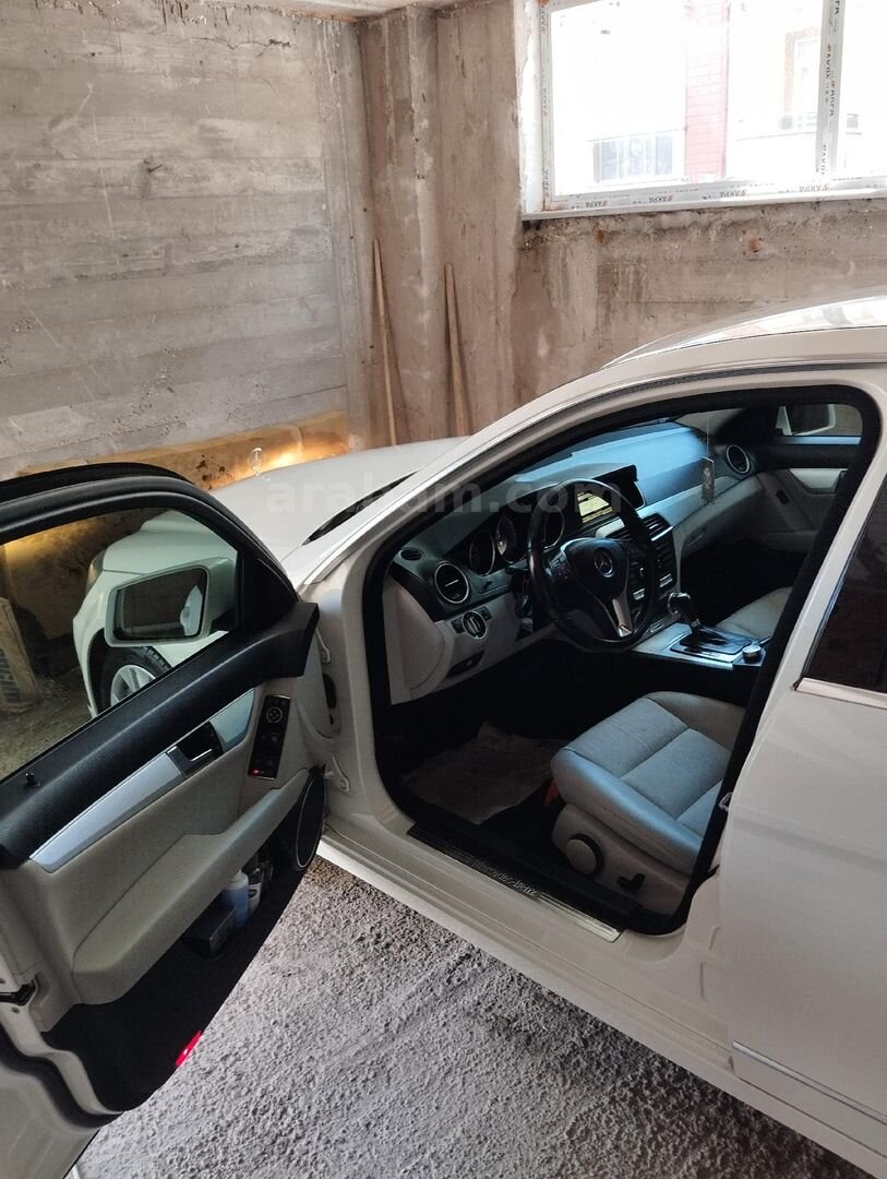 Sahibinden Mercedes - Benz C 180 Kompressor BlueEfficiency Fascination 2011 Model Kocaeli 179.000 km Beyaz 7