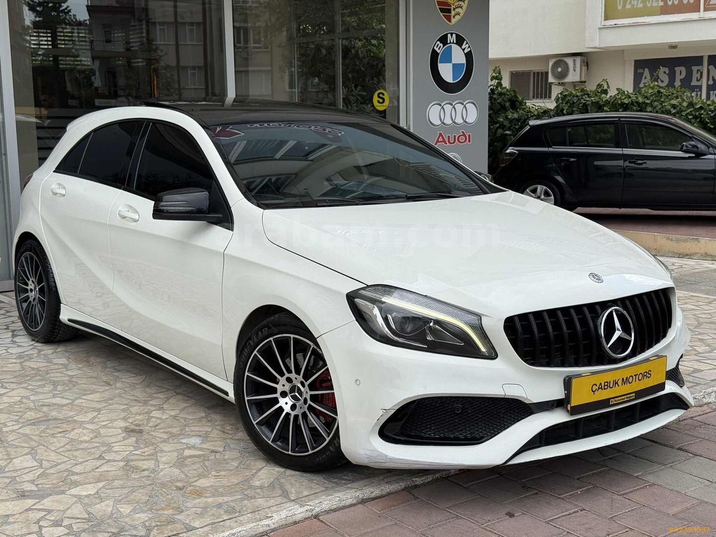 Galeriden Mercedes - Benz A 180 d AMG 2017 Model Antalya 220.000 km Beyaz 2