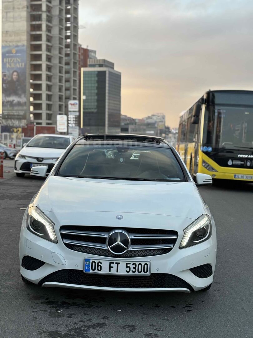 Sahibinden Mercedes - Benz A 180 Urban 2013 Model İstanbul 112.000 km Beyaz 6