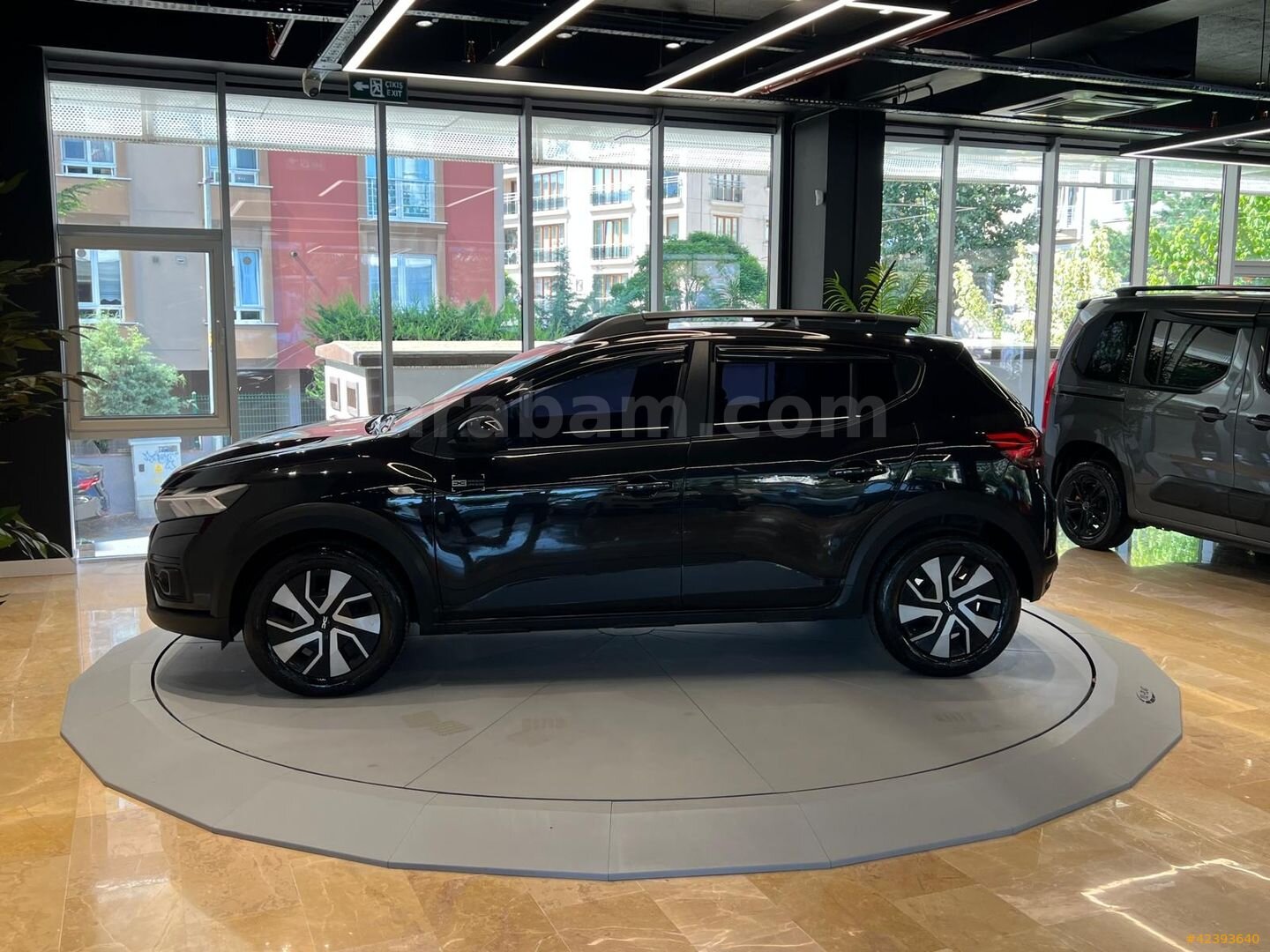 Galeriden Dacia Sandero 1.0 TCe Prestige 2025 Model İstanbul 20.000 km Siyah 4