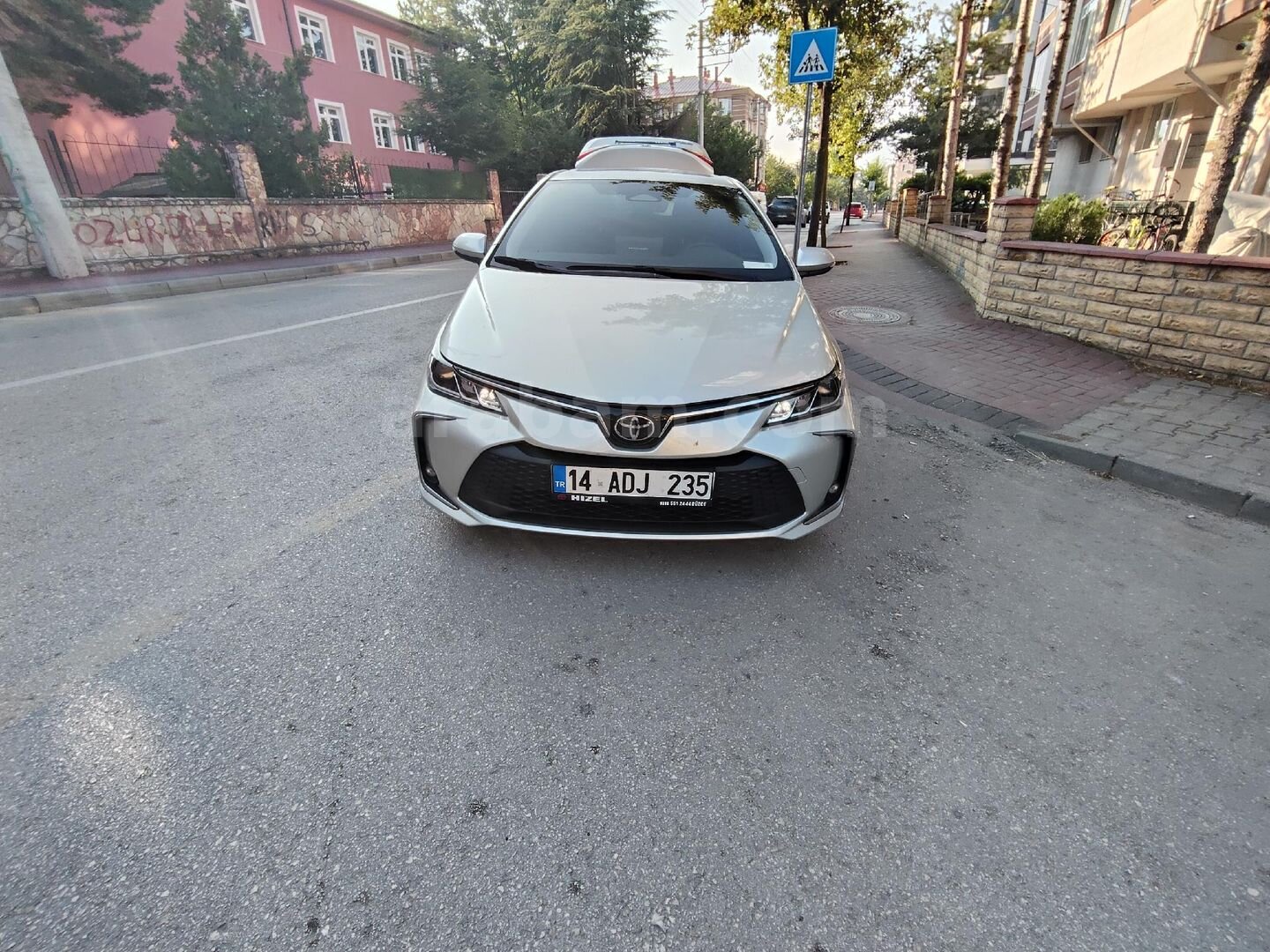 Sahibinden Toyota Corolla 1.5 Dream X-Pack 2025 Model Bolu 33.000 km Gri (Gümüş) 1