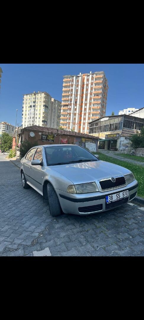 Sahibinden Skoda Octavia 1.6 Ambiente 2004 Model Kayseri 327.000 km Gri 3