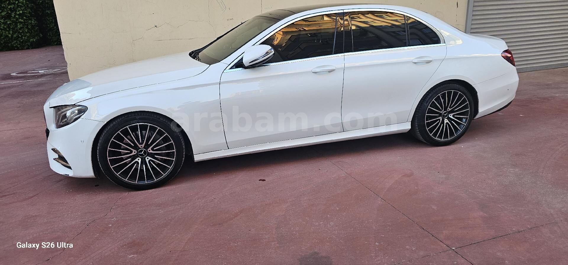 Sahibinden Mercedes - Benz E 200 d AMG 2020 Model Gaziantep 174.000 km Beyaz 4