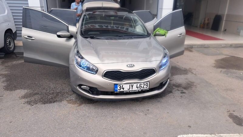 Sahibinden Kia Ceed 1.6 CRDi Premium 2013 Model Bursa 199.000 km Gri