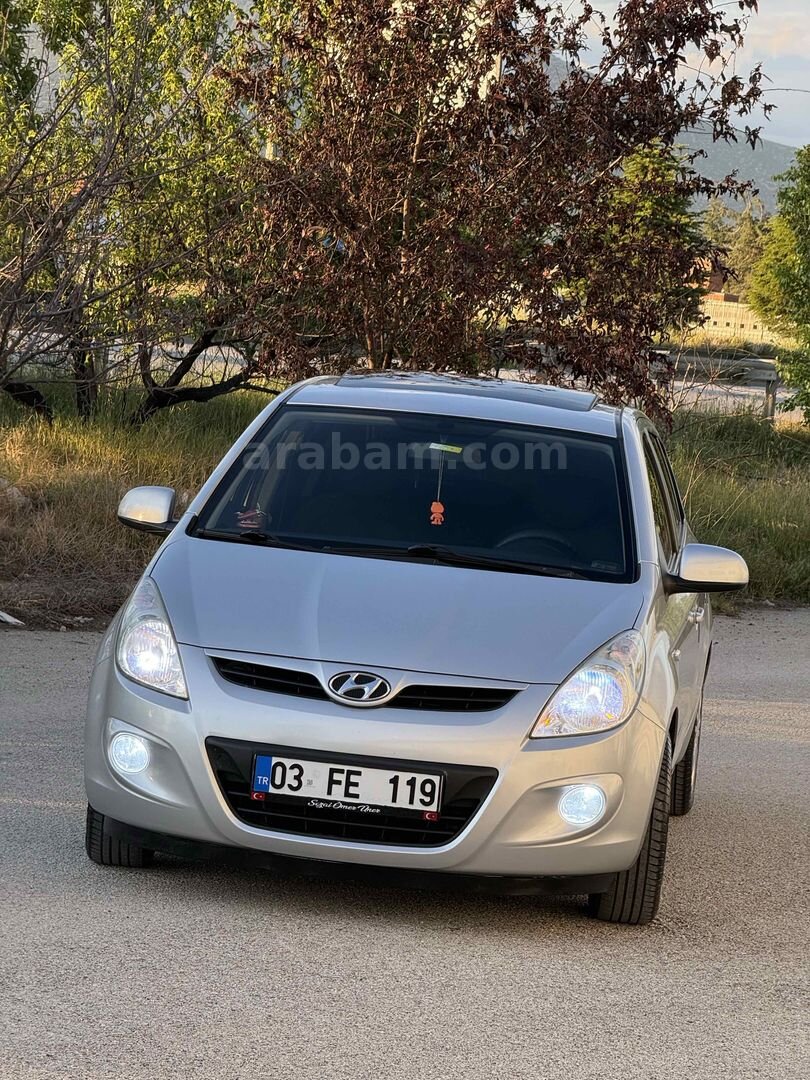 Sahibinden Hyundai i20 1.4 CVVT Select 2010 Model Afyonkarahisar 200.000 km Gri (metalik) 5